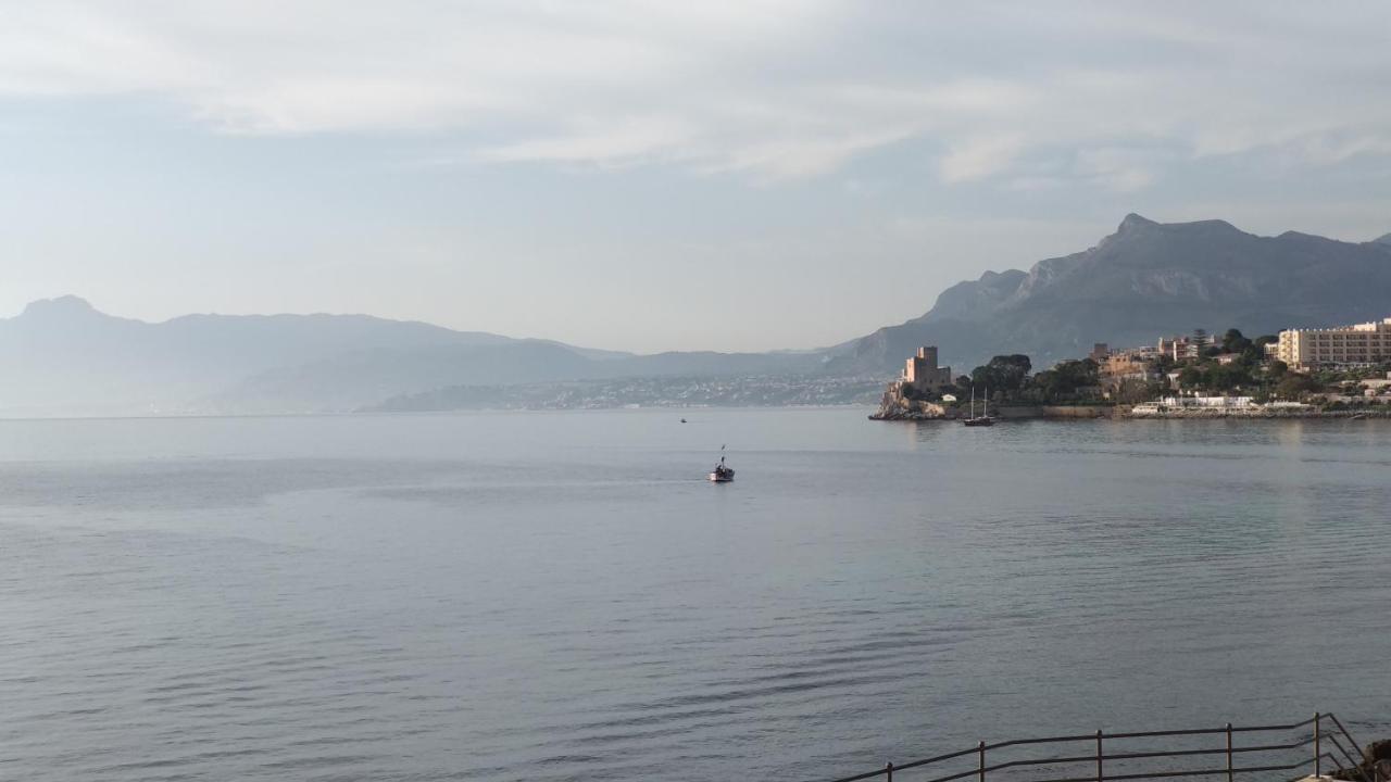 Nereidi Bed & Breakfast Santa Flavia Dış mekan fotoğraf