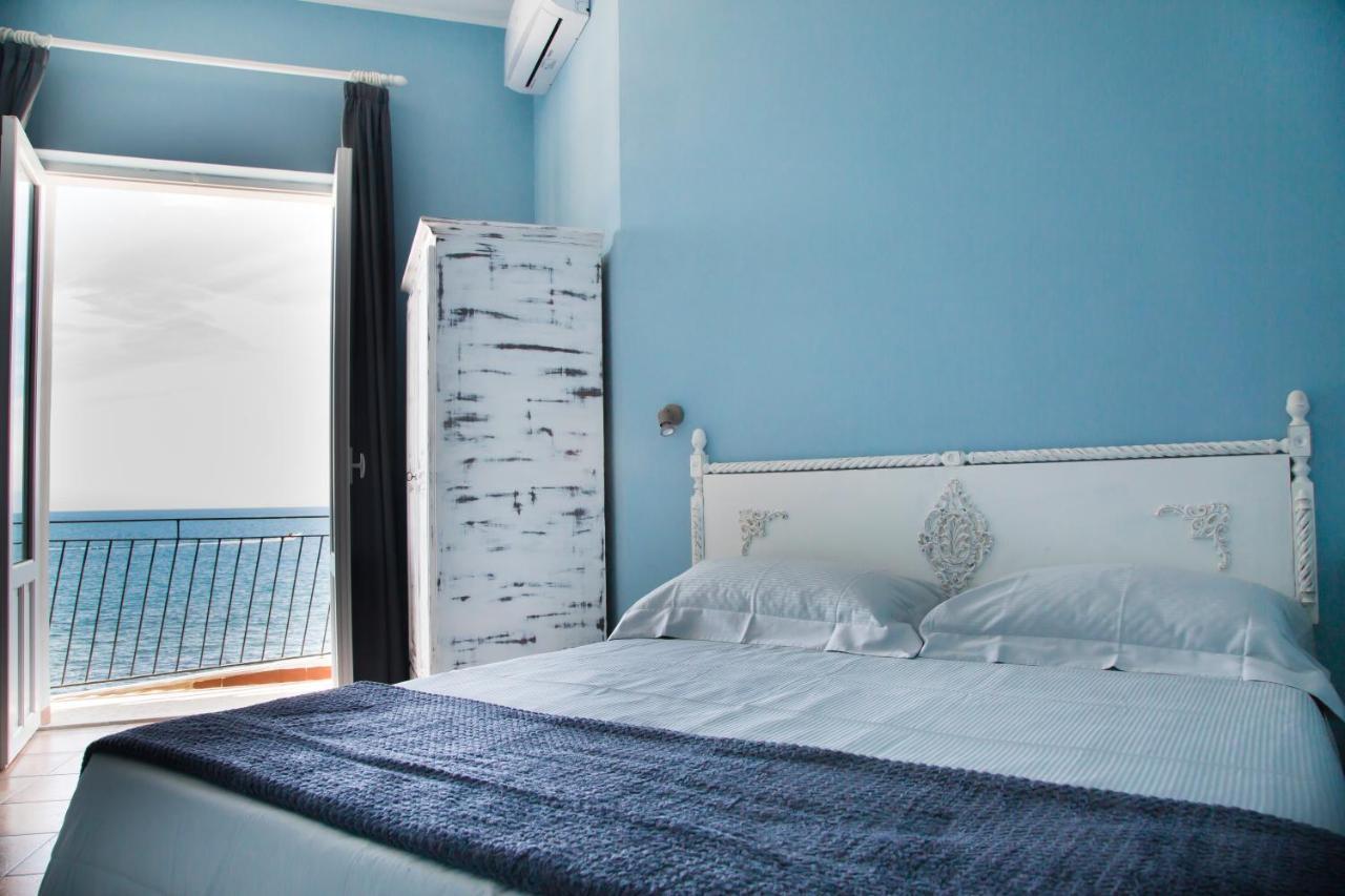Nereidi Bed & Breakfast Santa Flavia Dış mekan fotoğraf