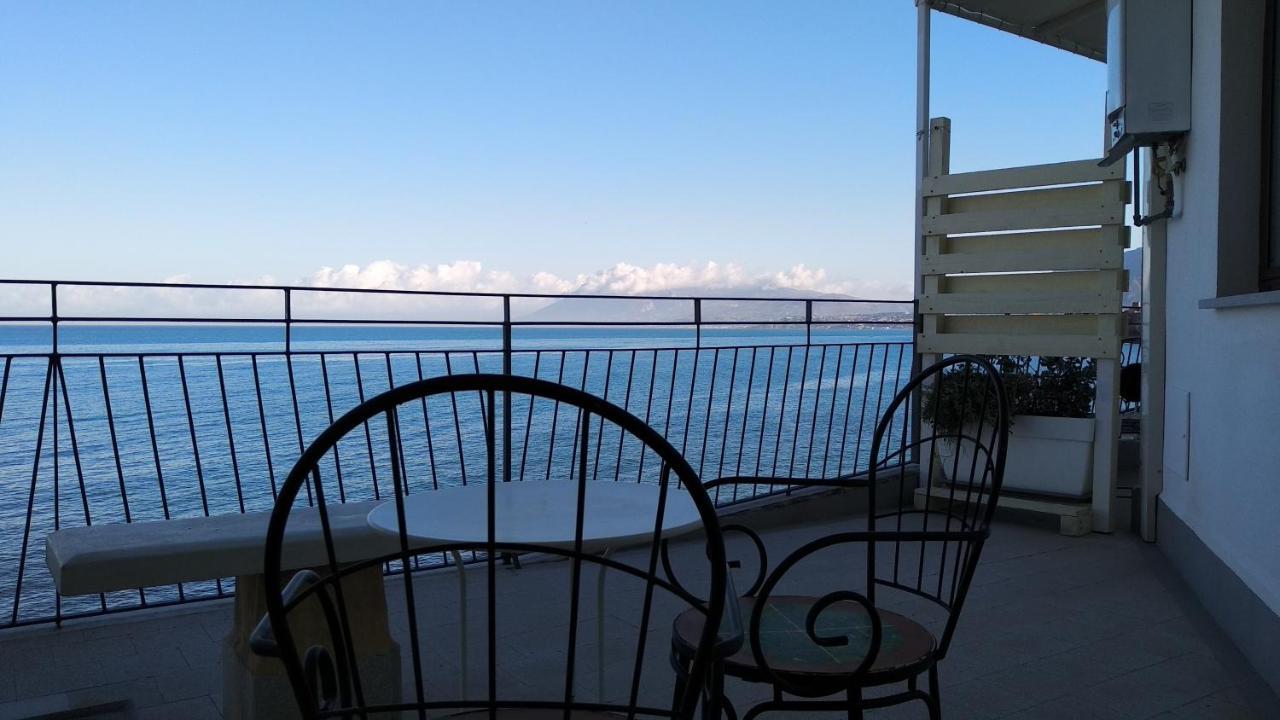 Nereidi Bed & Breakfast Santa Flavia Dış mekan fotoğraf